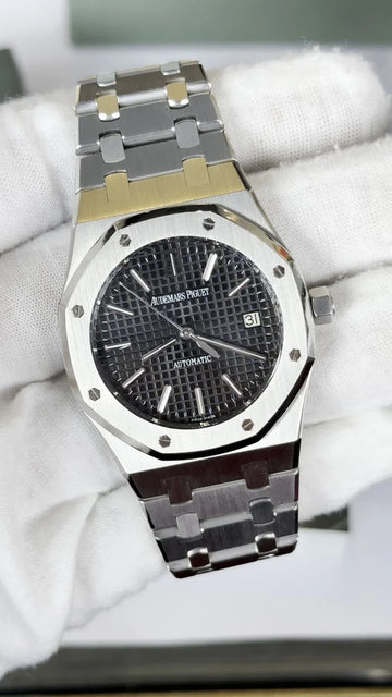 Audemars Piguet Royal Oak Selfwinding 15300ST BOX PAPERS 39mm Steel Black Dial
