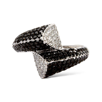 Estate 18K White Gold Natural Black 1.01 CT and White Diamond 0.26 CT Ring