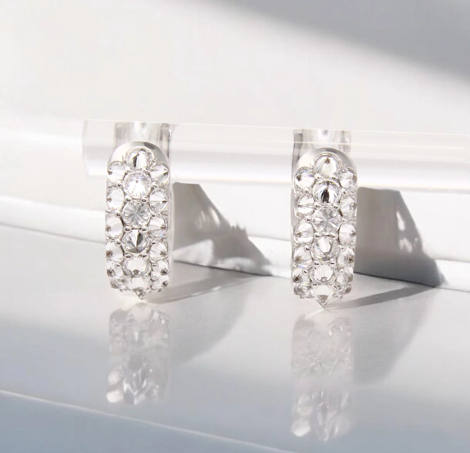 DAVID YURMAN Reverse Set Diamond Pavé Huggie Hoop Earrings 1.53CT 18K White Gold