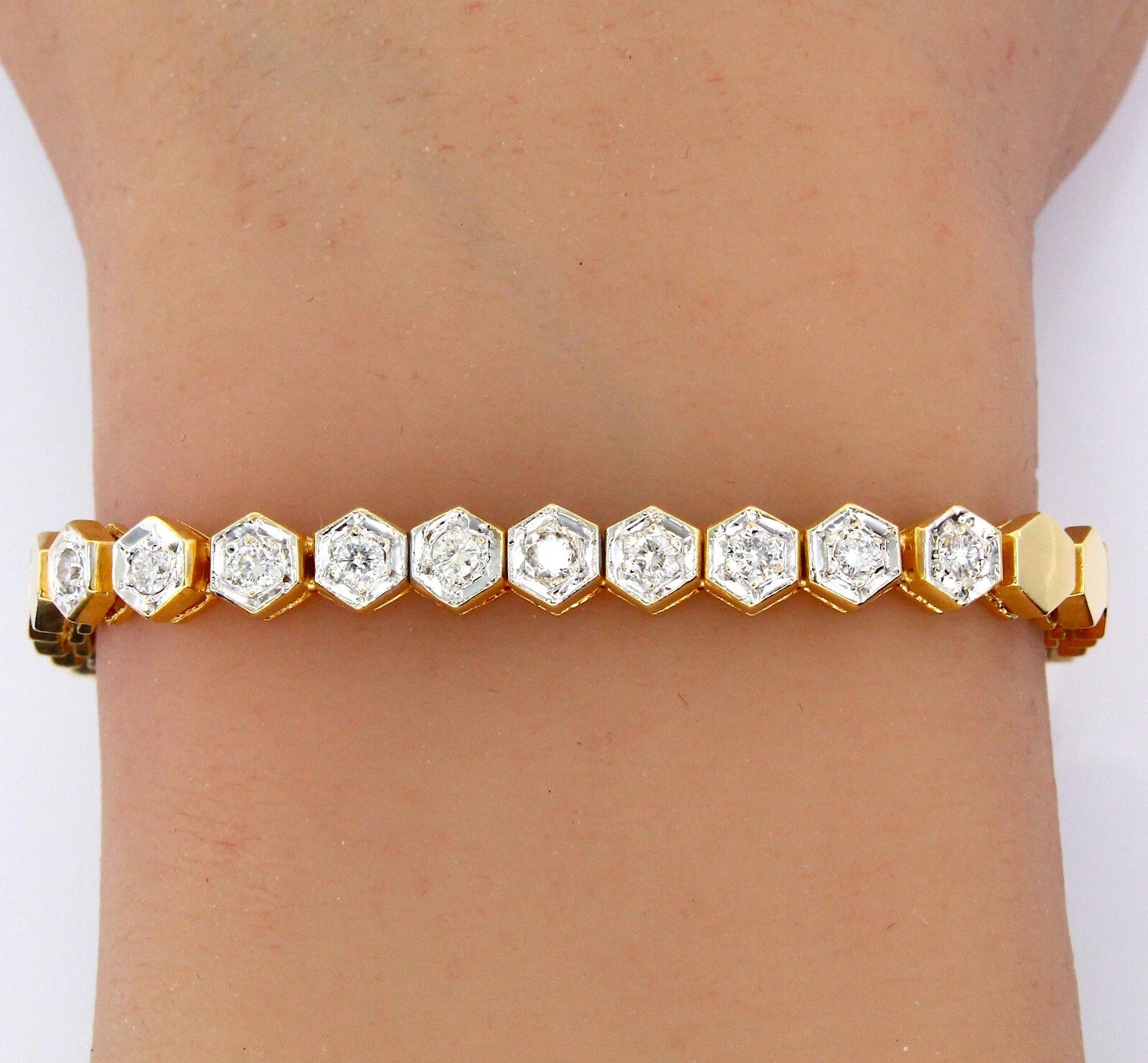 14k Yellow Gold Diamond 0.40ct Elegant Ladies Bracelet 14grams 7 inches