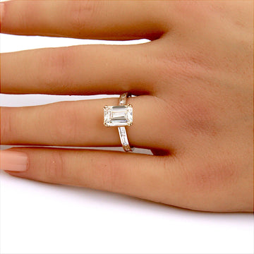 2.57 ct F VS1 Lab Grown Emerald Cut Diamond Certified 18K Gold 0.85 ct  Natural