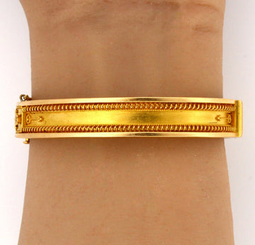 Estate Neo Classic Antique Circa 1870 18K Yellow Gold Victorian Bangle Bracelet