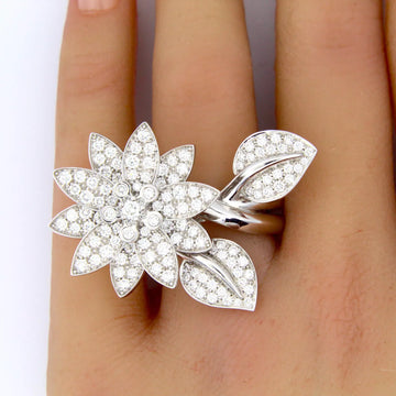 VAN CLEEF AND ARPELS Lotus Between the Finger Diamond Ring AUTHENTIC 18K Gold