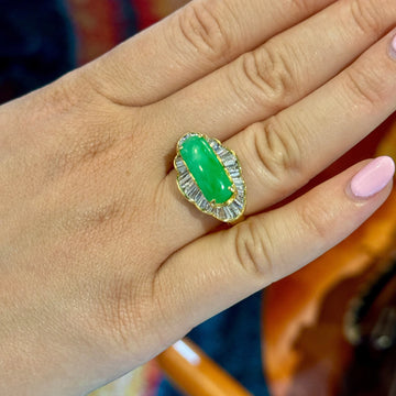 18K Yellow Gold Jade Ring with Baguette Diamond 1.5CT Halo