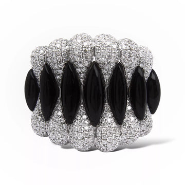 Pavé Diamond and Black Onyx Gold Ring 18K White Gold Size 7 3/4