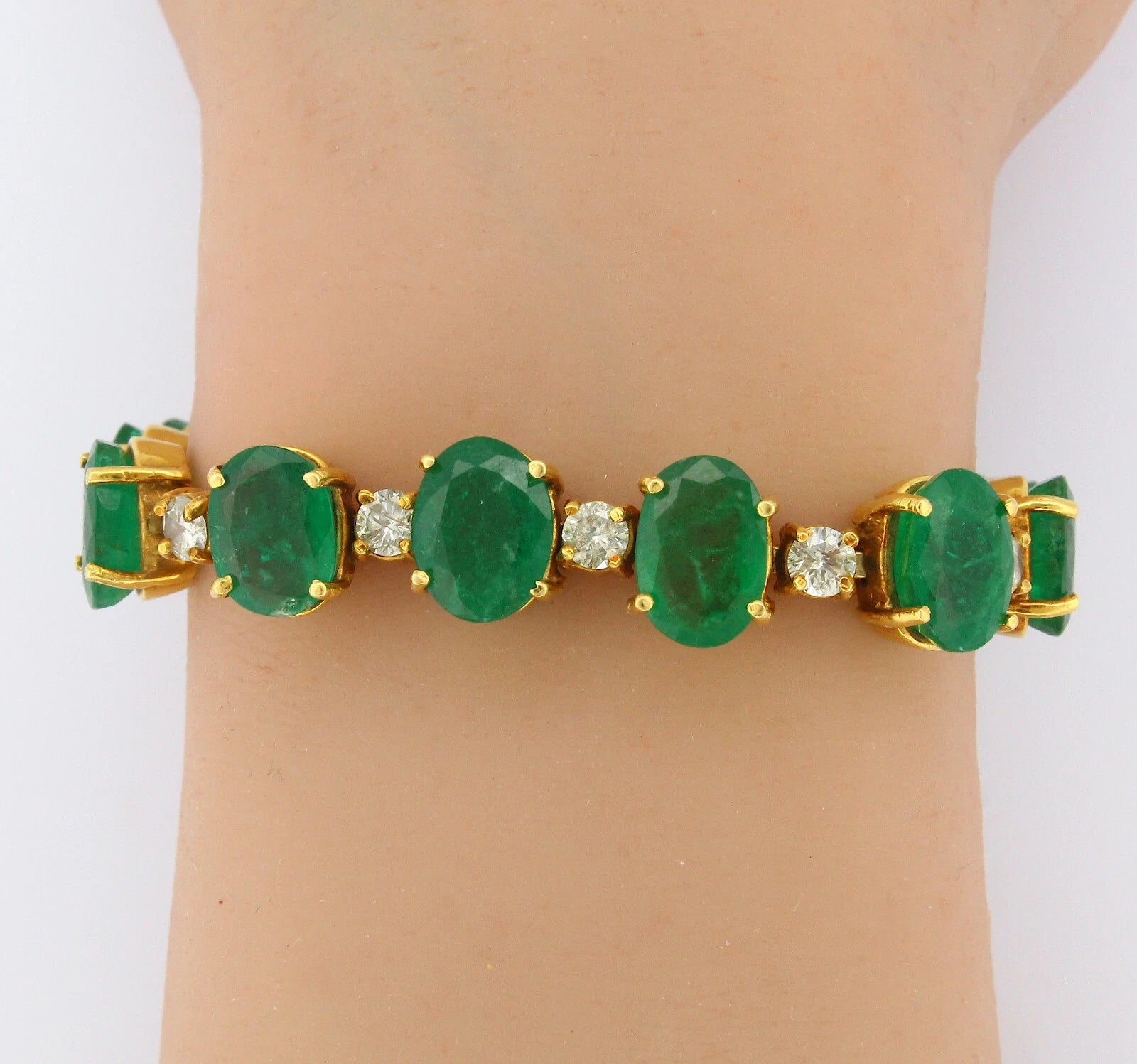 41.46 ct Green Emerald and Diamond Bracelet 18K Yellow Gold AGL Appraisal