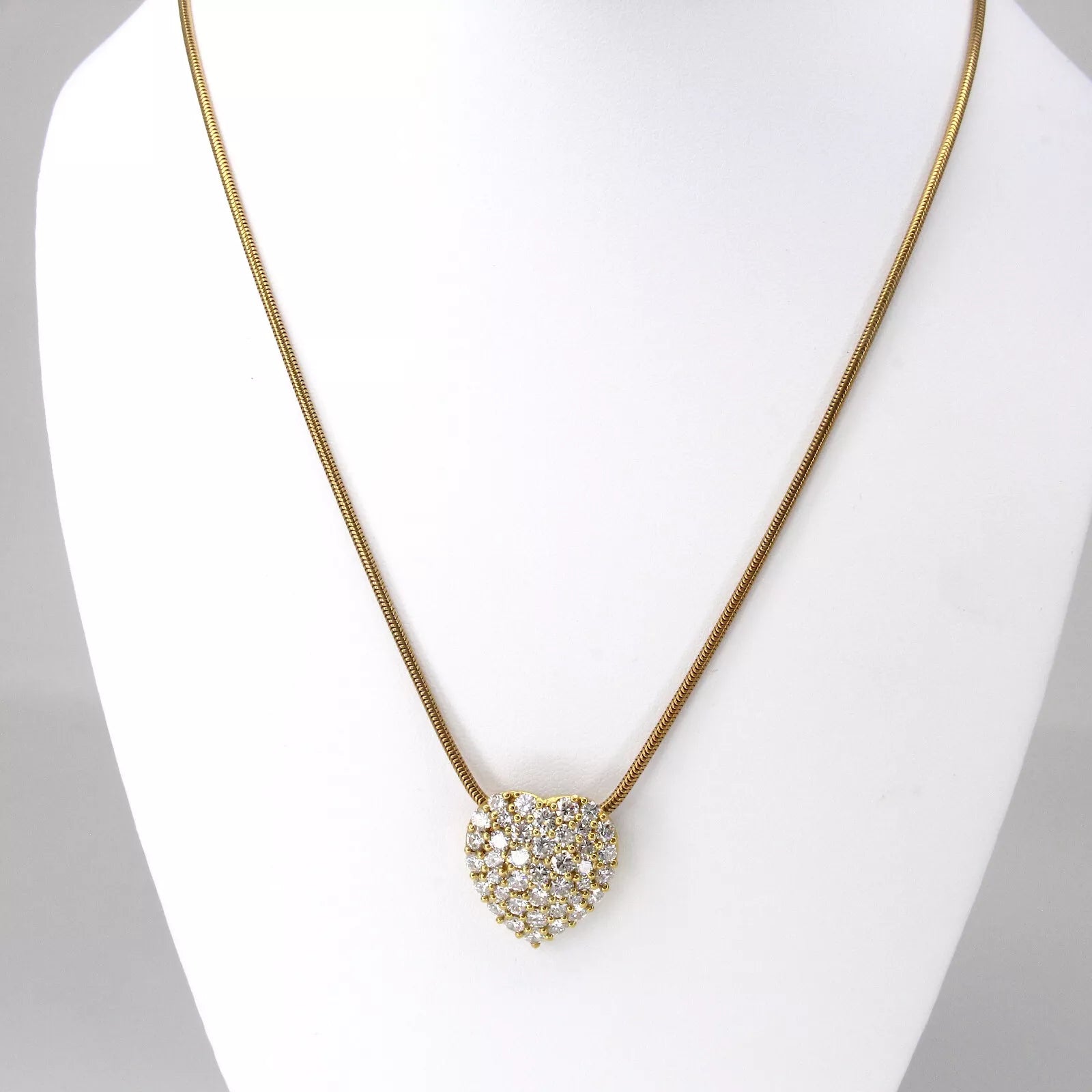 Diamond Heart Pendant Necklace CT 18K Yellow Gold 18