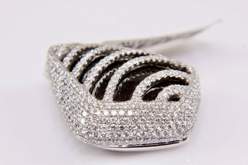 Estate 18k White Gold 1.53 ct Natural Diamond 20 ct Onyx Pendant G SI 10 Grams