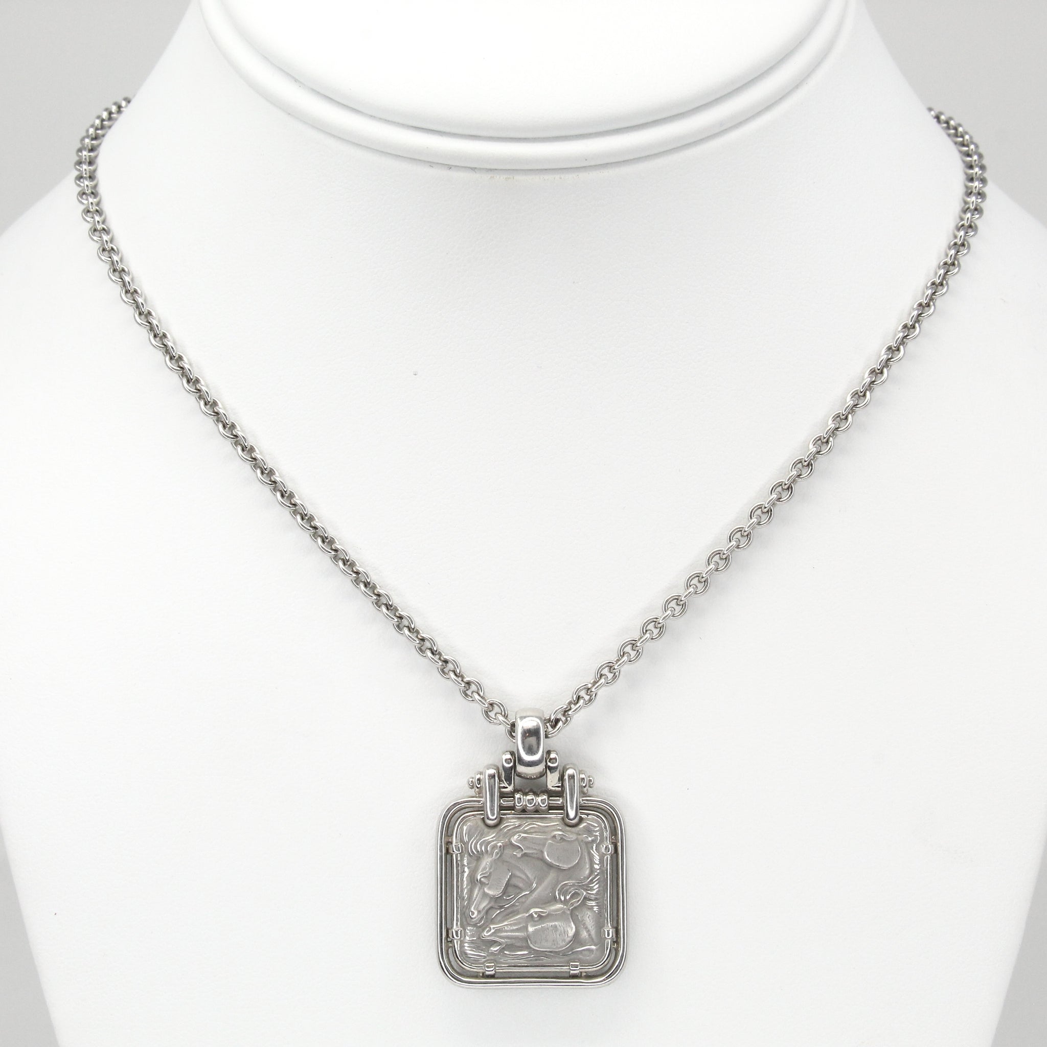 CARRERA Y CARRERA Horse & Rider Pendant Necklace 18K White Gold 20 Inches
