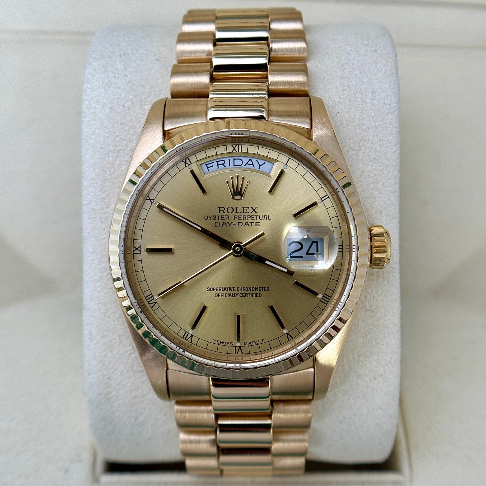 Rolex Day-Date 36 36mm President Champagne Dial 18K Gold Fluted Bezel Quickset