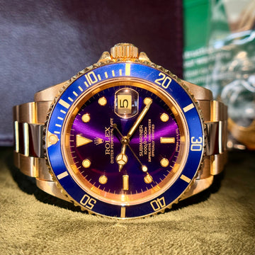 Rolex Submariner Date 40mm BOX PAPERS Blue/Purple Dial 18K Yellow Gold Year 1991