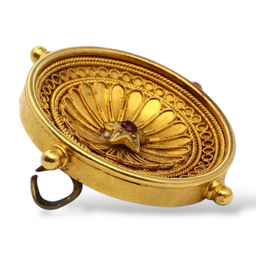 Antique Neo Classical Hellinistic Greek Brooch Pin 21K Yellow Gold Circa 1850