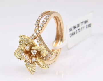 18k Yellow Gold Fancy Yellow and White Diamond Flower Ring 6.7 Grams 1.34ctw