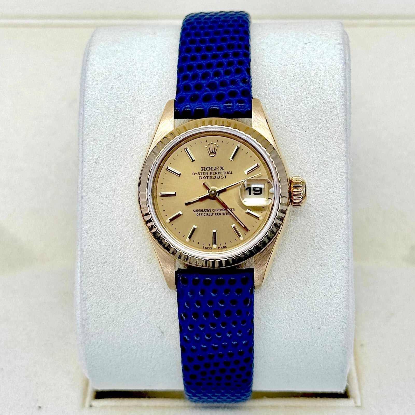 Rolex Lady Datejust 26mm Yellow Gold Fluted Bezel Champagne Dial Leather Band 