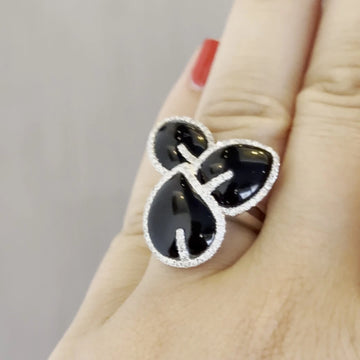 0.60CT Pavé Diamond and Black Onyx 18K White Gold Size 7