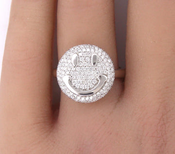 Smiley Face Pavé Signet Diamond Ring 1.05 CT 18K White Gold Size 7
