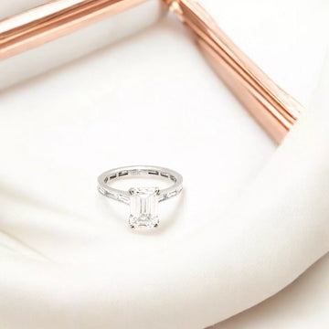 2.57 ct F VS1 Lab Grown Emerald Cut Diamond Certified 18K Gold 0.85 ct  Natural