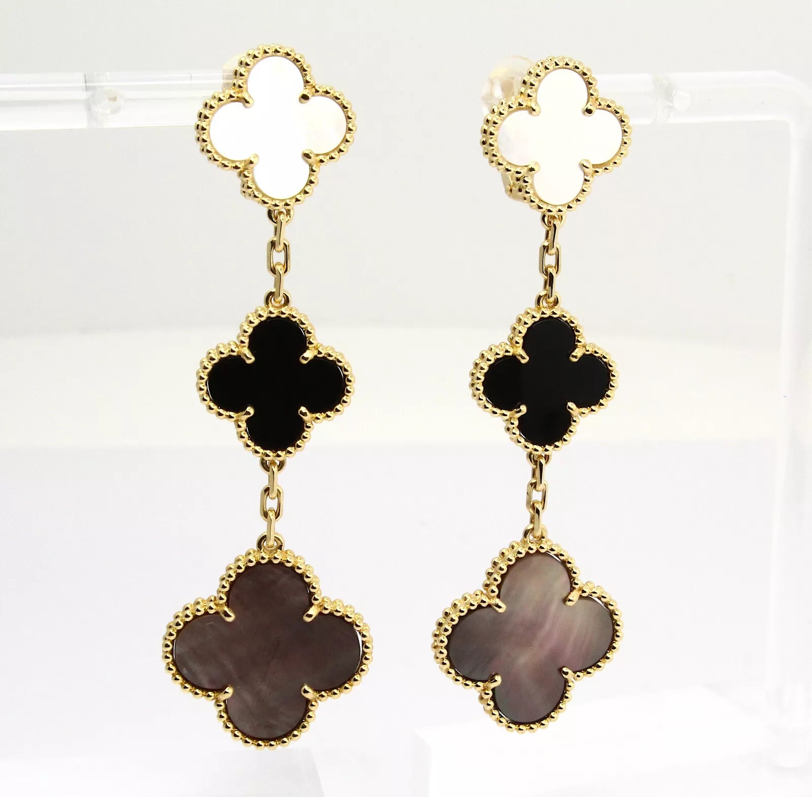 VAN CLEEF AND ARPLES Magic Alhambra Onyx Mother of Pearl Earrings Three Motif 