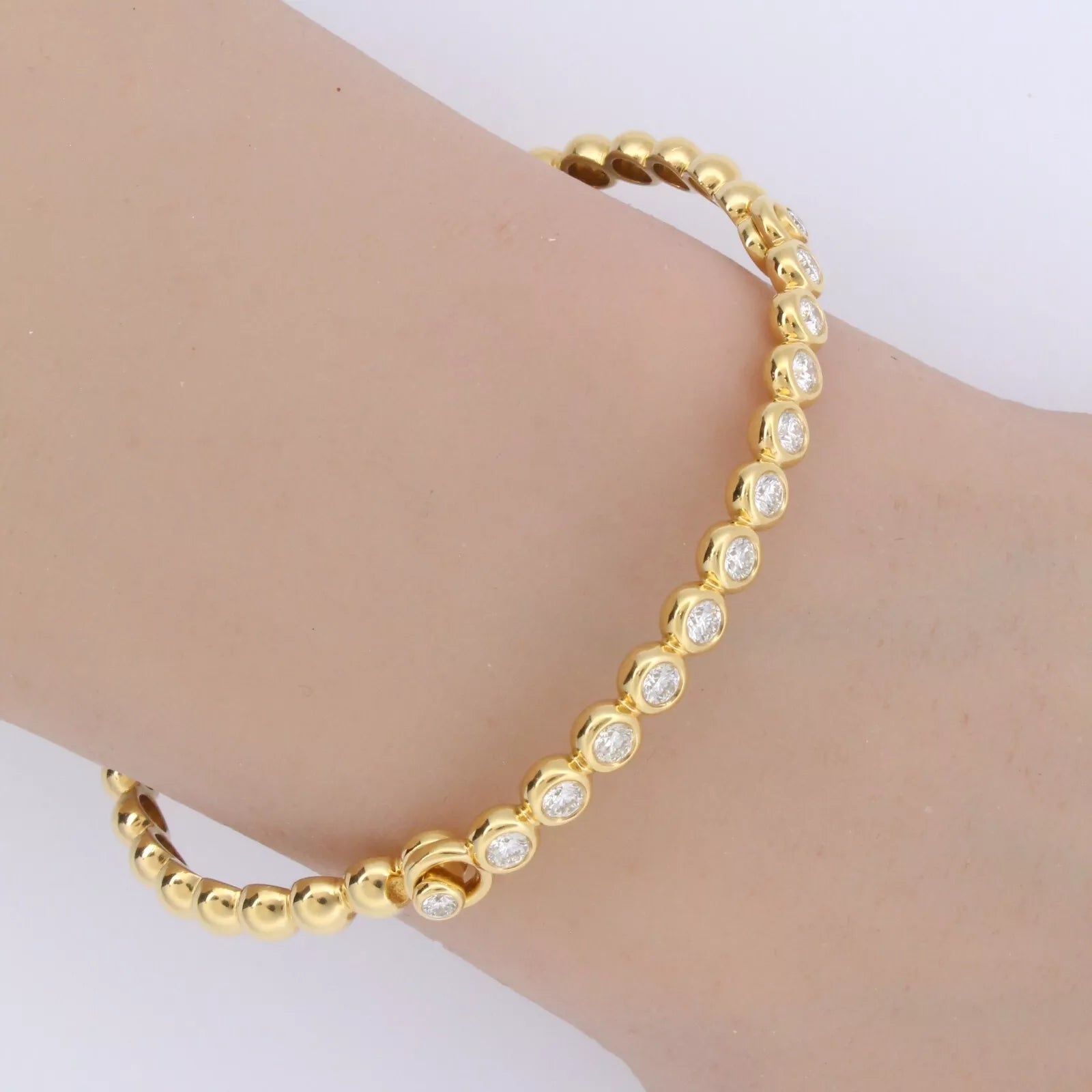 18k Yellow Gold Diamond 1.06ct Elegant Ladies Bracelet size 6.75 16.5 grams 