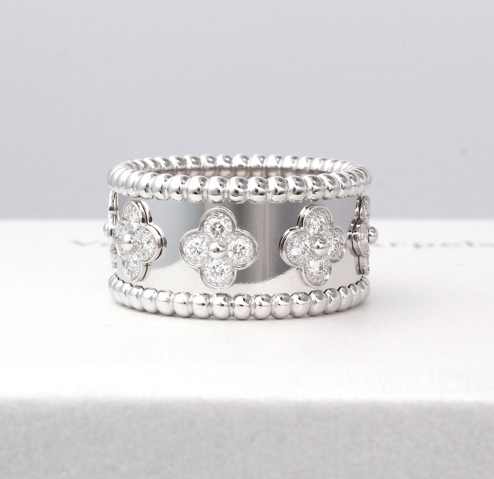 Van Cleef & Arpels Perlée Clovers Ring Medium Model 18K White Gold 